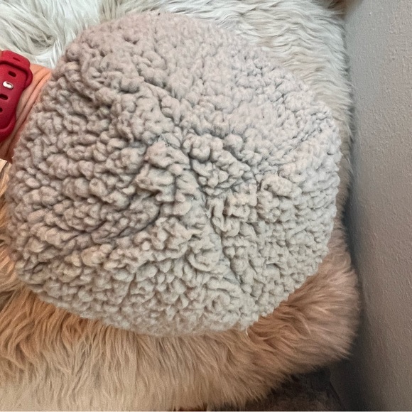 Columbia Baby Fleece / Sherpa Bear Hat - Beanie Style - Excellent Condition - Picture 8 of 9